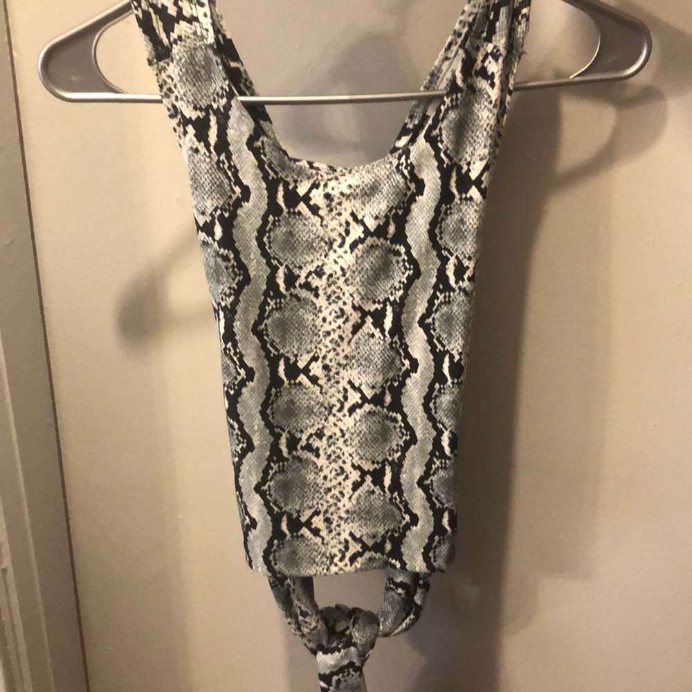Medium Discovery crop top